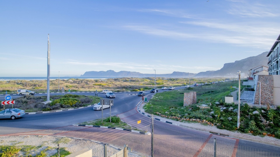 To Let 2 Bedroom Property for Rent in Muizenberg Western Cape